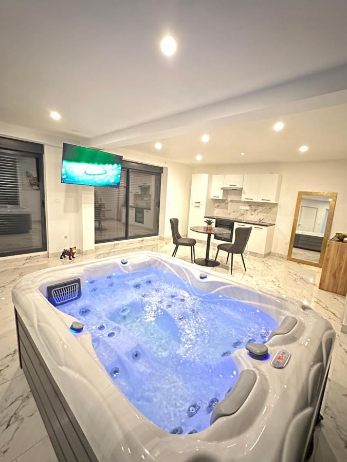 Appartement Cosy Jacuzzi Spa 70M2 ชาเตอนัวส์ ภายนอก รูปภาพ