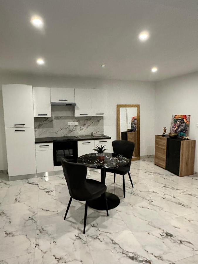 Appartement Cosy Jacuzzi Spa 70M2 ชาเตอนัวส์ ภายนอก รูปภาพ